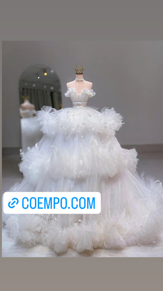 The Cosmopolitan 3 stories Bridal Dress