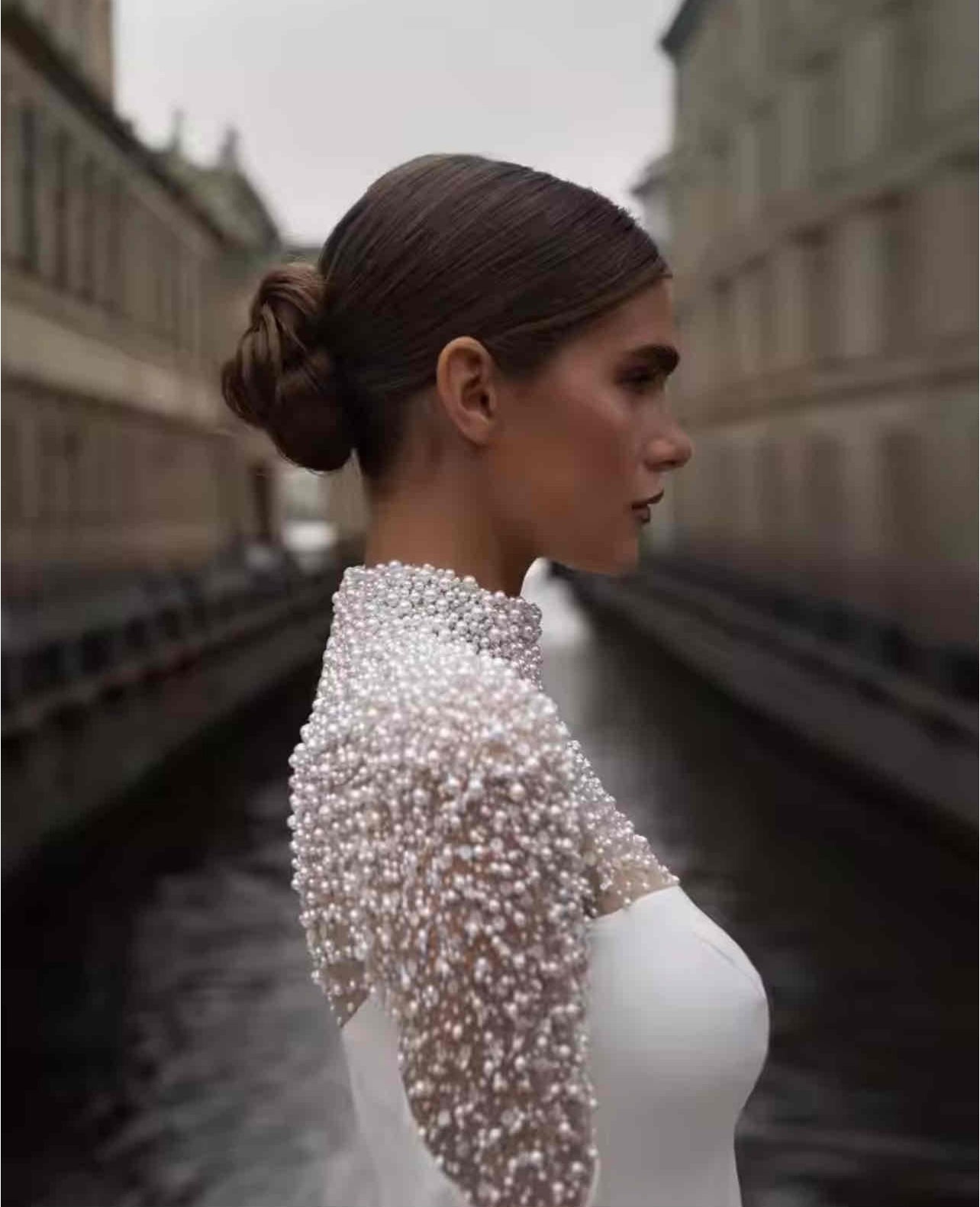 The Cosmopolitan Touru Bridal dress