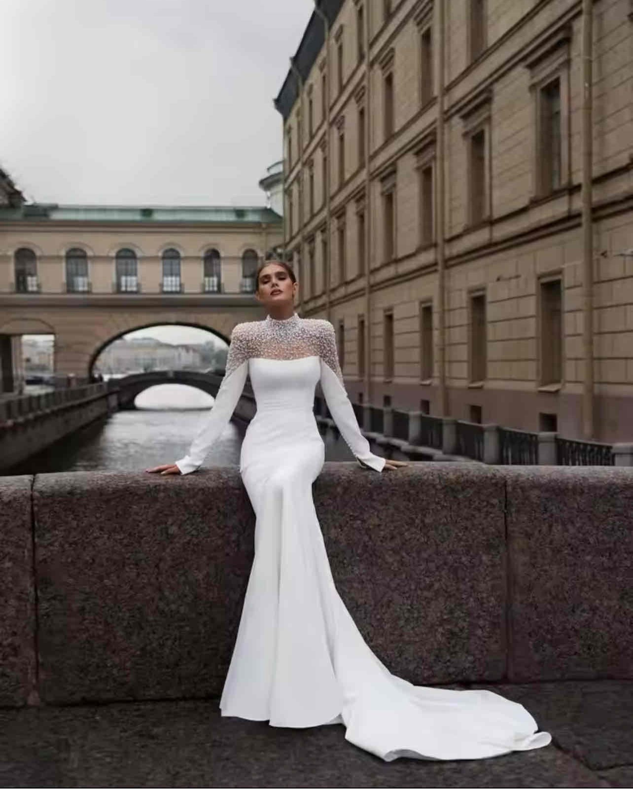 The Cosmopolitan Touru Bridal dress